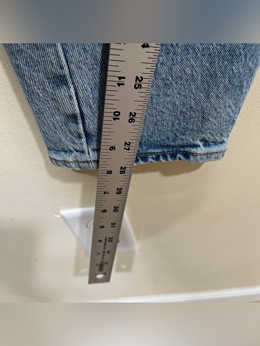 Levi's womens  Wedgie Straight Calling All Blues Straight Jean size 28 ankle - Picture 6 of 9
